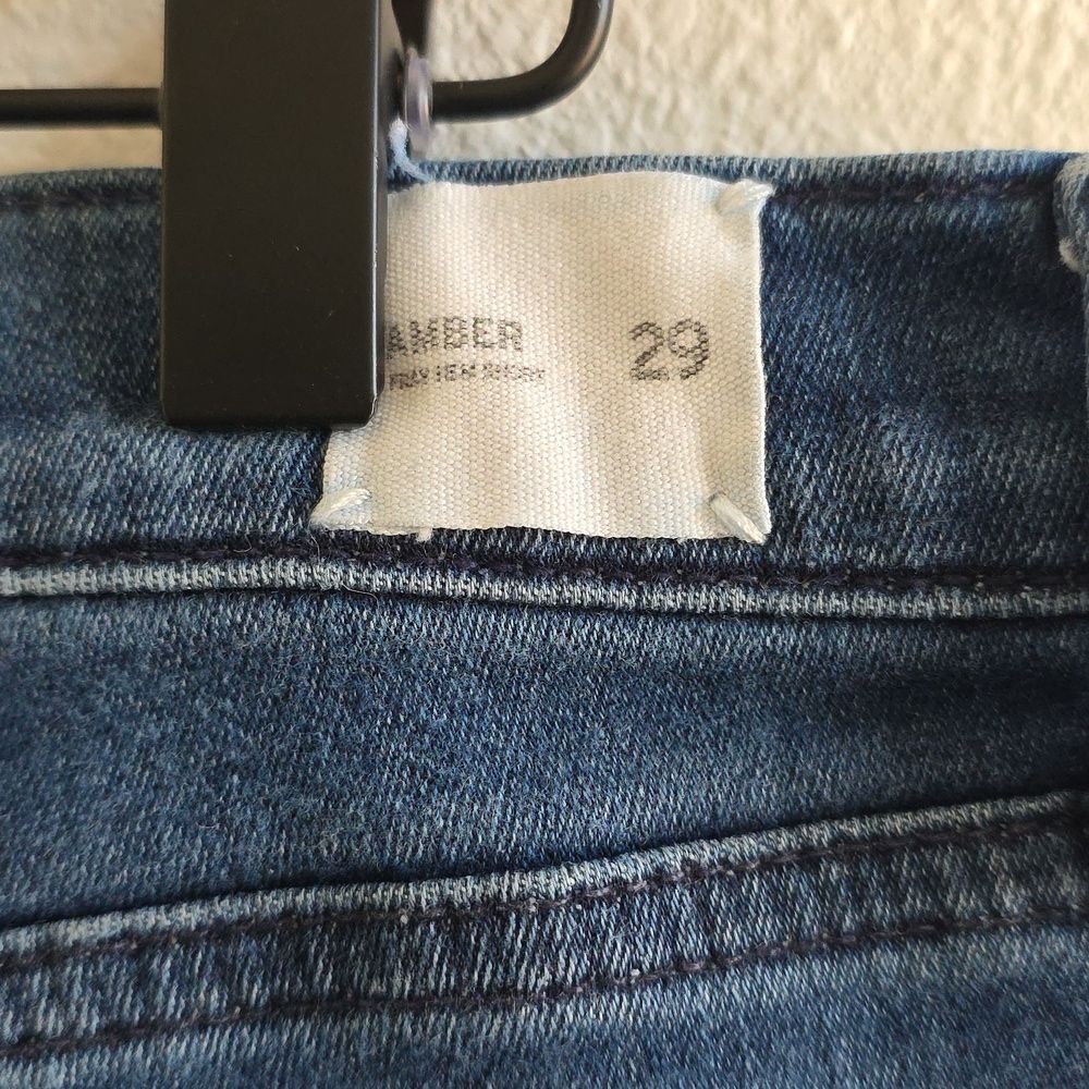 Hudson Amber Raw Edge Hem Jean Shorts Size 29 - Picture 8 of 11
